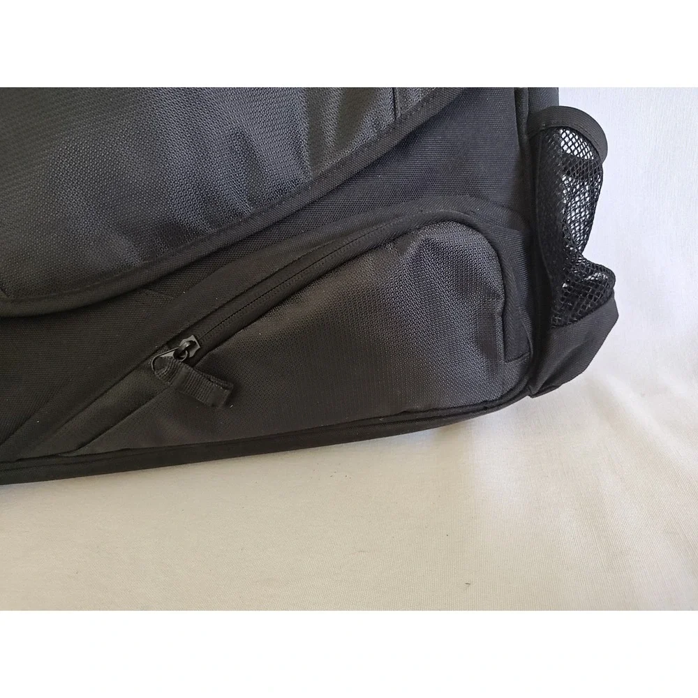 OGIO Tech Specs HTC Laptop Sleeve Black Nylon Multi Pockets Messenger Bag Clean!